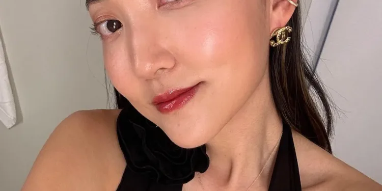 Korean influencer Ava Lee who introduced the jello skin.